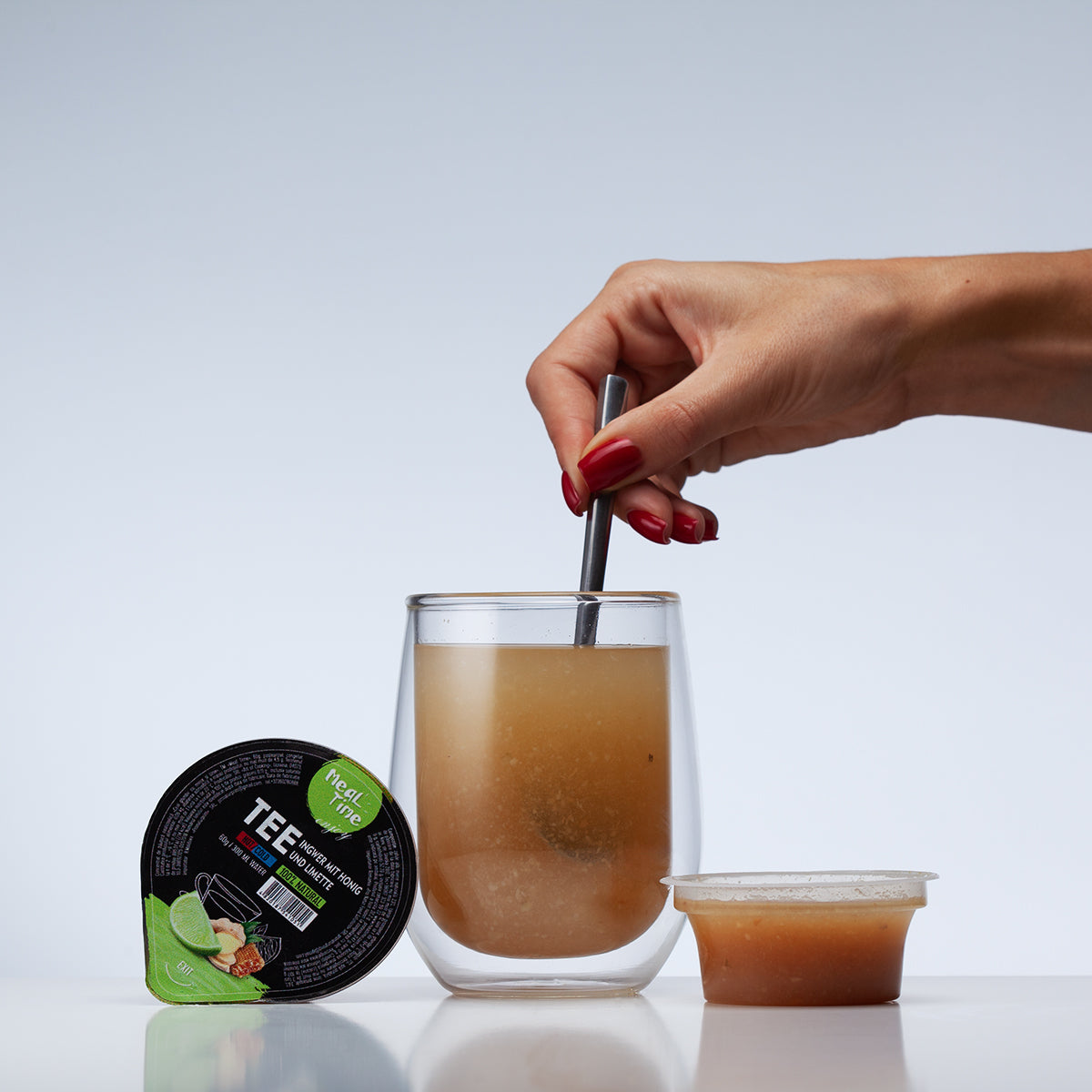 Tee Ingwer mit Honig und Limette